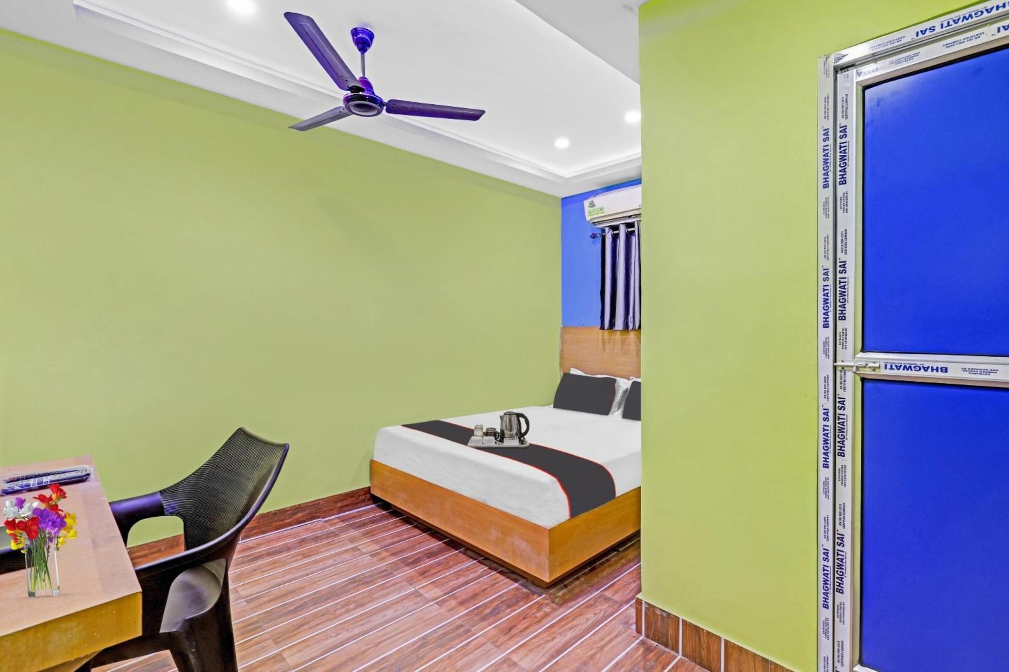 Hotel O Garchuk Market Formerly Trendz Stay Guwahati Buitenkant foto